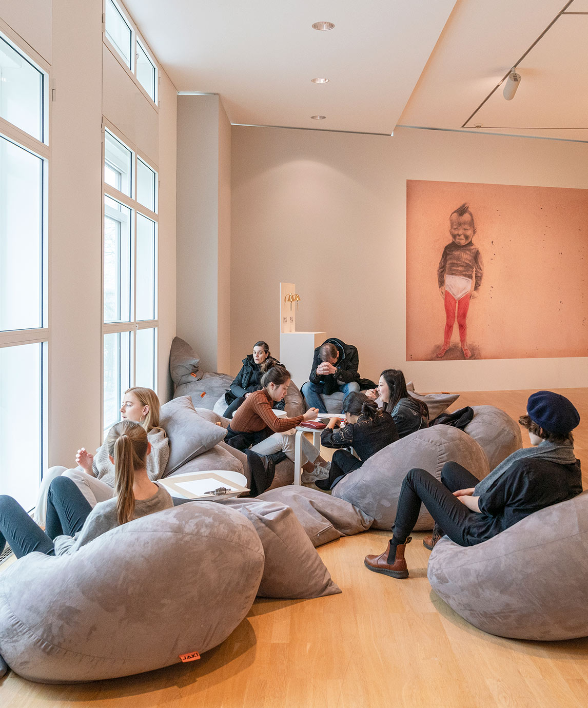 CREATE SPACE – Chillzone mit Blick auf den Main CREATE SPACE – Chillzone mit Blick auf den Main